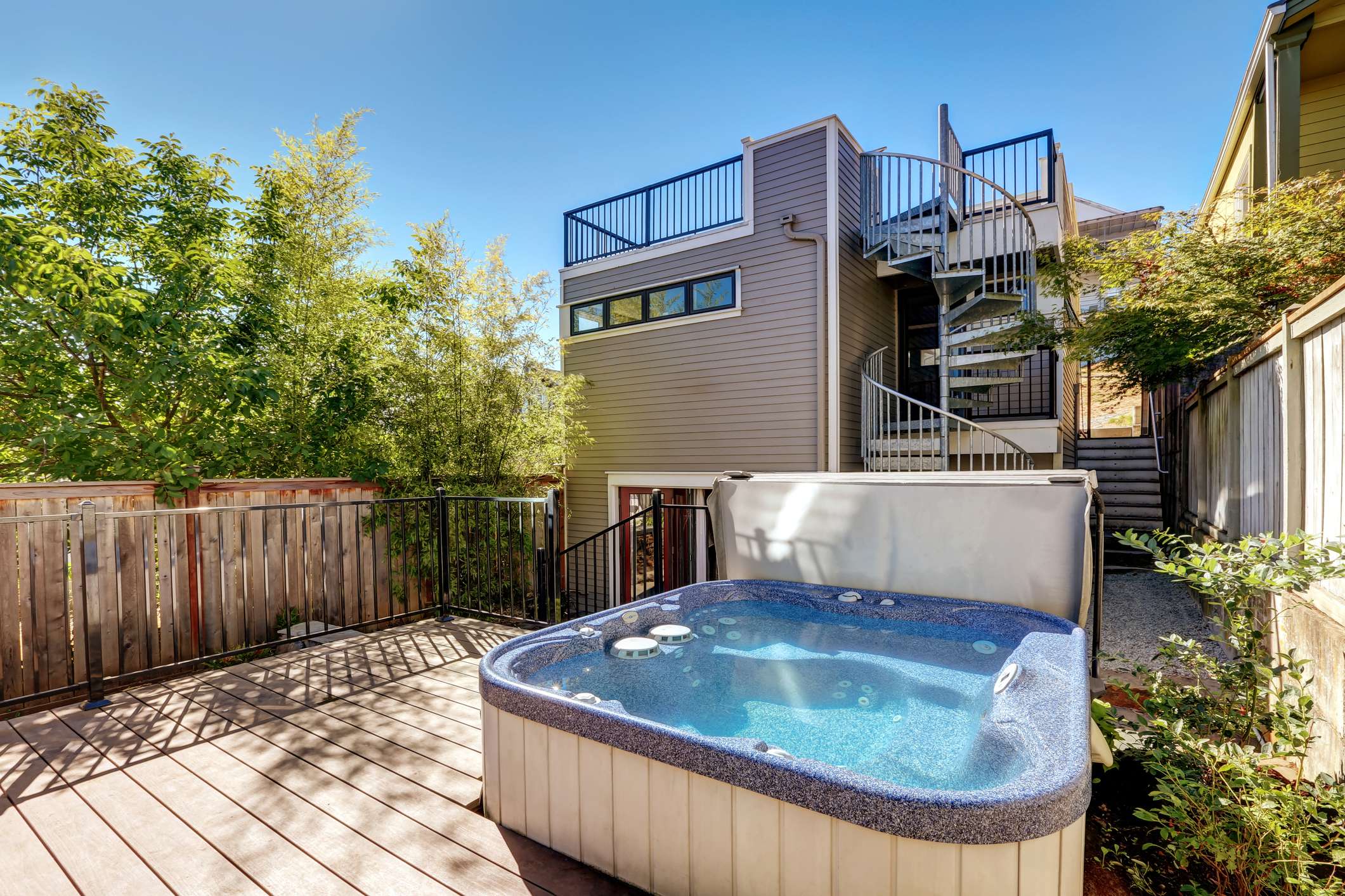 hot tub
